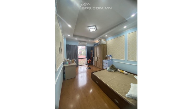 Ở luôn ô tô đỗ cửa gần Quang Trung dt 30m2*4T chỉ 2,72 tỷ 0343040888